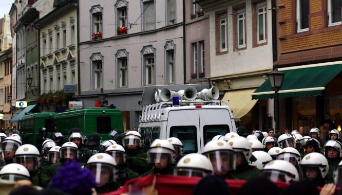mit_autonomen_zentren_antifaschistisch_in_die_zukunft