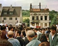 gemeinsame Demonstration von Deutschen und Türken am Tatort des Brandanschlages von Solingen (29.Mai 1993, Untere Wernerstraße)