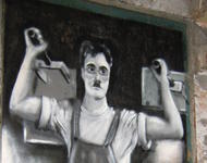 Charlie Chaplin Wandbild in Genua